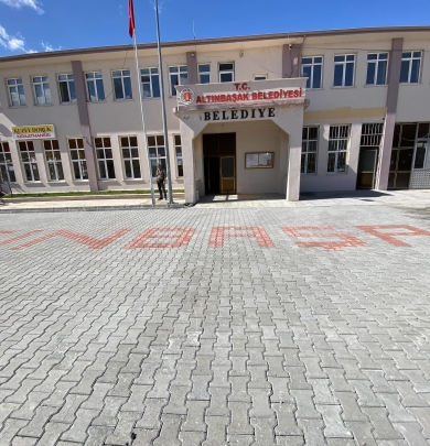 BELEDİYE CADDESİ YENİ YÜZÜYLE HİZMETİNİZDE!