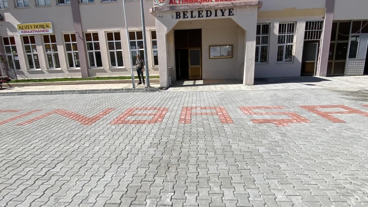 BELEDİYE CADDESİ YENİ YÜZÜYLE HİZMETİNİZDE!
